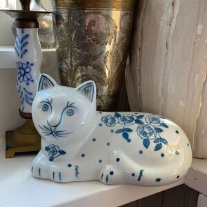 Vintage 90’s Blue and White Porcelain Ceramic Cat Figurine